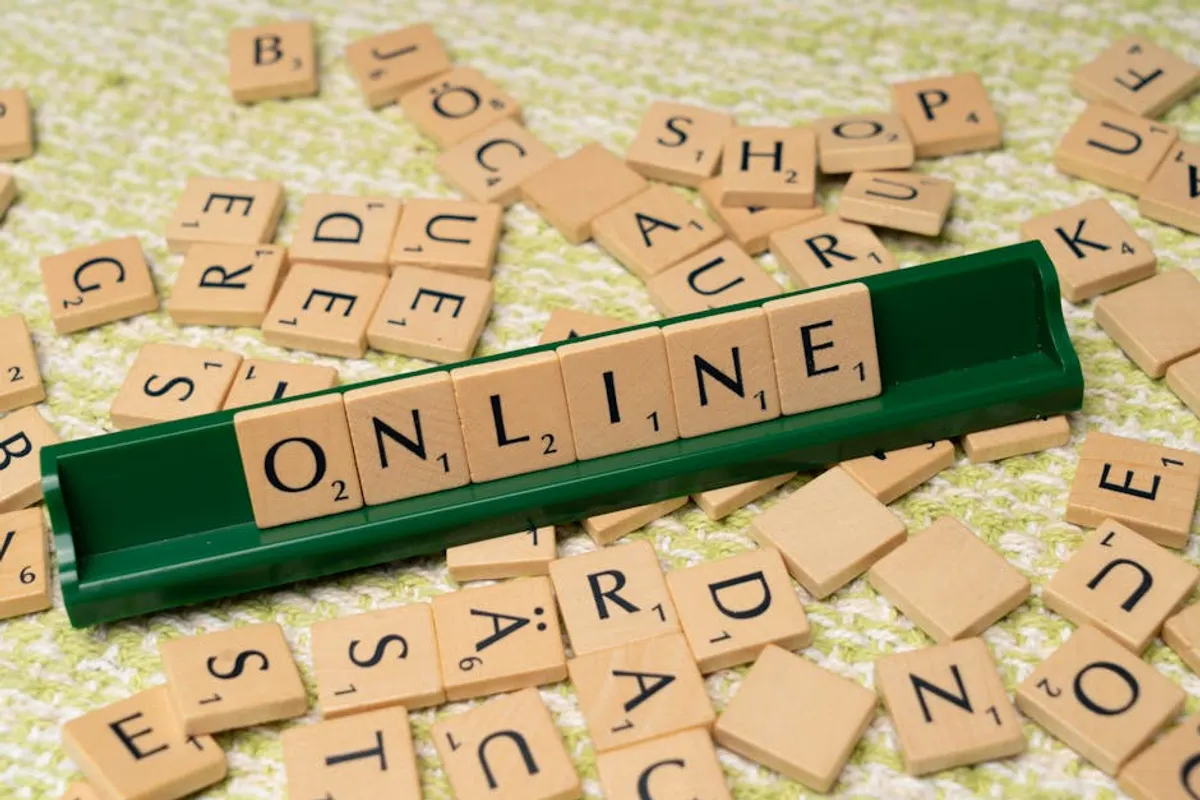 Online image downloader: What It Is, Risks, and Safer Legal Alternatives
