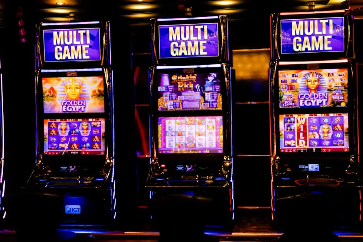 Slot Machines vs Table Games: Which Is Better?